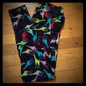 Lularoe OS giraffe leggings